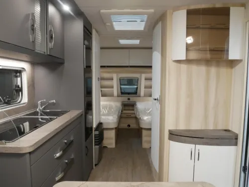 Hobby De Luxe 540 UL JETZT BEI VAN EIJK CARAVANS! Foto: 6