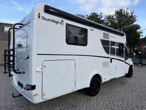 Sunlight T 69 LC Sunlight T69LC Queensbed photo: 2