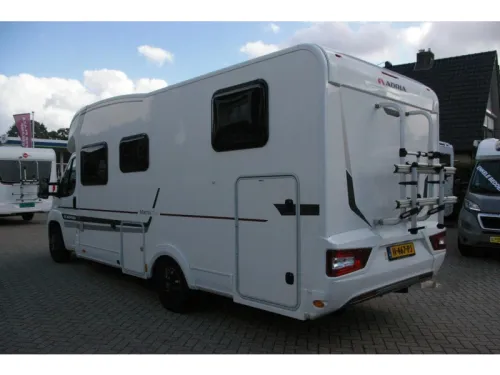 Adria Matrix M 670 SL Einzelbetten, Hubbett.  Foto: 3