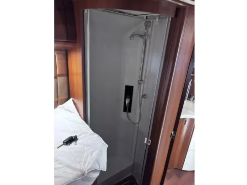 Carthago Chic C-Line I 4.9 SUPERIOR-AUT-LEVEL-AIRCO photo: 5