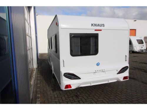 Knaus Sport 420 QD Transverse bed & spacious kitchen! photo: 3