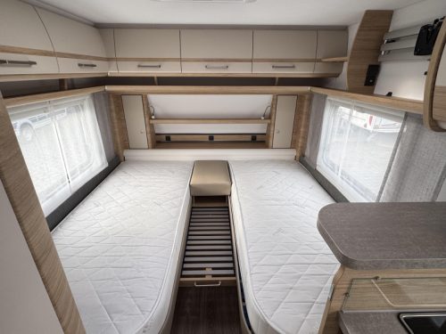 Fendt Bianco Selection 465 TG Single beds - Awning photo: 12
