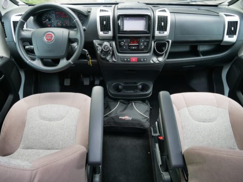 Carthago Malibu Van 640 LE Charming GT, 6.40 Meter Camper Van, Single Beds photo: 3