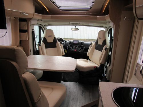 LMC T663G Semi-integrated Single beds 5 Seats year of manufacture 11-2022 photo: 17