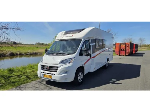 Sunlight T 65 T65 sch&ouml;nes 4-Personen-Wohnmobil Foto: 2