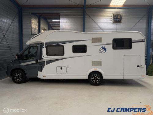 Knaus 700 MEG single beds + pull-down bed! photo: 2