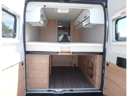 Weinsberg CaraBus 630 ME EDITION FIRE Foto: 7