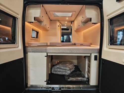 tourne mobil 6.4 Select 2.2 BlueHDI 180PK Automaat - ALL SEASON photo: 8