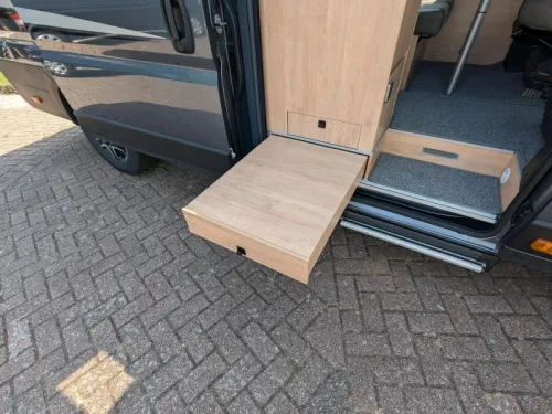La Strada Avanti 180hp Auto. single beds  photo: 18