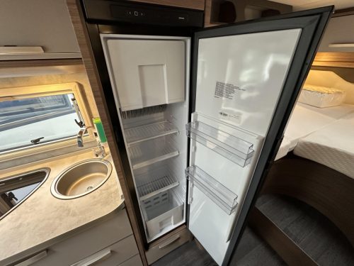 Knaus L!ve I 650 MEG AUTOMAAT 180PK Foto: 10