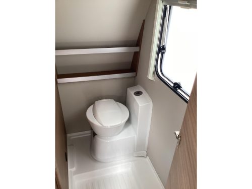 Knaus Sport E-Power Selection 450 FU mover/airco/omnistor photo: 6