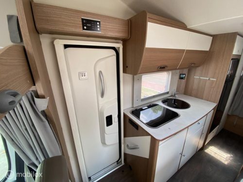CAPRON A361 Family Motorhome 6 berths photo: 7