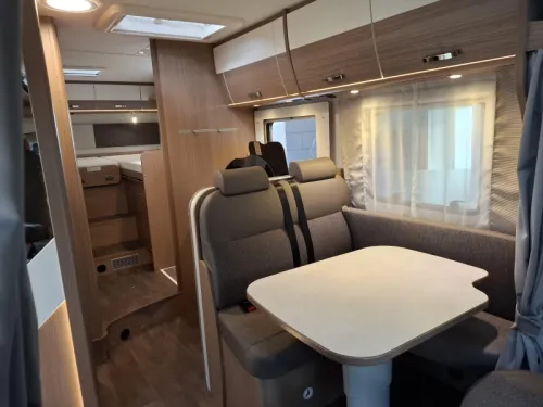 Hymer Carado 447 T 140HP Single Beds Solar photo: 16