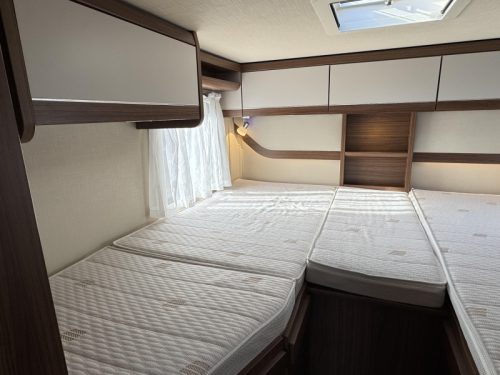 Hymer ML-T 580 - Hydraulische St&uuml;tzen - Foto: 10