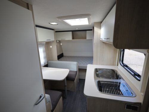 Caravelair Alba Family 466 Etagenbett und Festbett Foto: 4