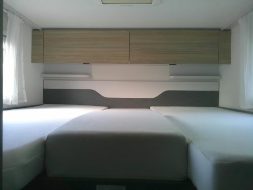Etrusco T 6900 SB Automatic 5-person Motorhome photo: 8