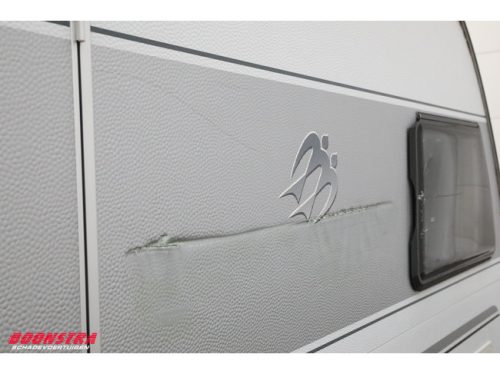 Knaus S&uuml;dwind 450 QU Rangierhilfe Klimaanlage Fahrradtr&auml;ger Querbett Mittelk&uuml;che Rundsitz Foto: 6