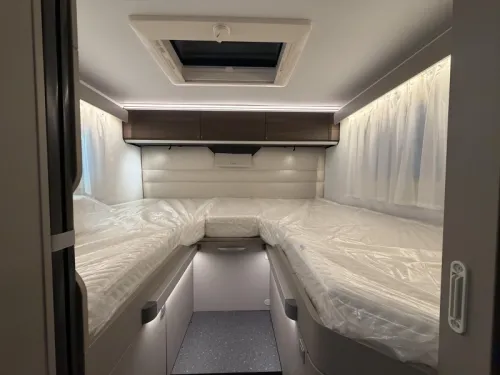 Adria Compact Supreme DL automatic / single beds photo: 16