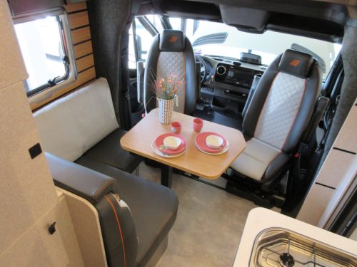 Hymer ML-T 580 4X4 Cross Trail + XXL bed photo: 2
