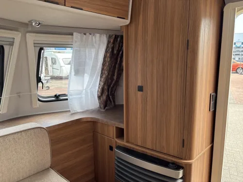 Eriba Touring 550 Legend Ventura Silver photo: 13