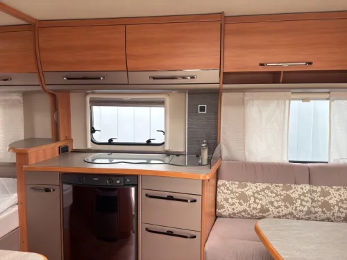 Eriba Nova GL 465 Mover awning air conditioning Unico photo: 6