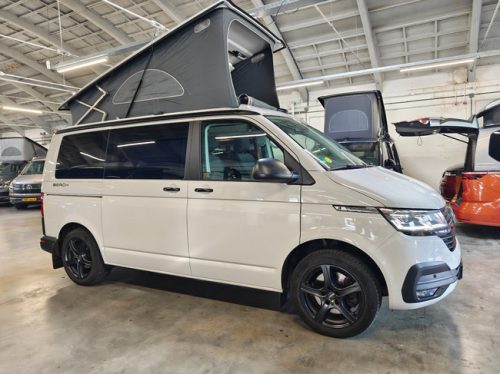 Volkswagen T6.1 California Beach 150PK 4MOTION photo: 4