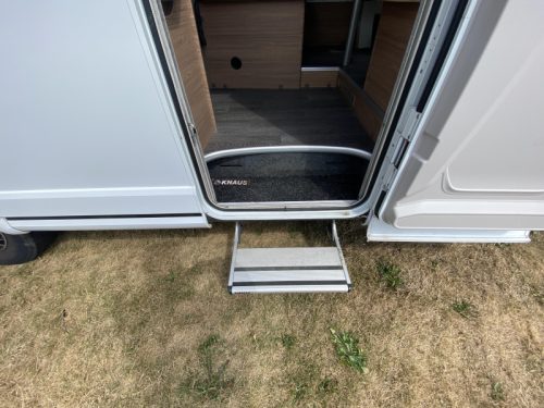 Knaus Vansation 650 MEG 2 Einzelbetten Foto: 18