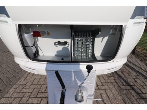 Hobby De Luxe 460 SFF MODEL 2027 - 577 photo: 2