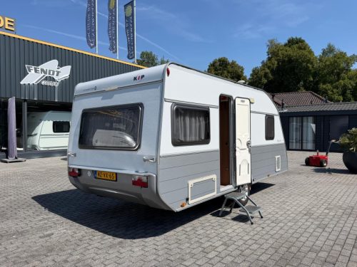 Kip Sky line Special 47 TDB Vol uitgerust!!  Foto: 2