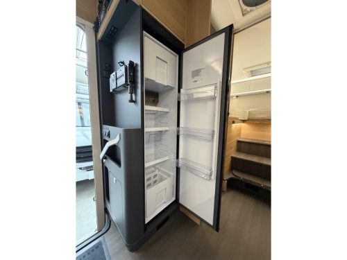 Adria Coral Plus 670 DL LEVEL/LITHIUM/OMVORMER Foto: 13