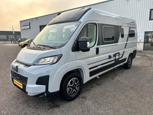 Adria Twin 600 SLB Select Spring Edition automatic photo: 1
