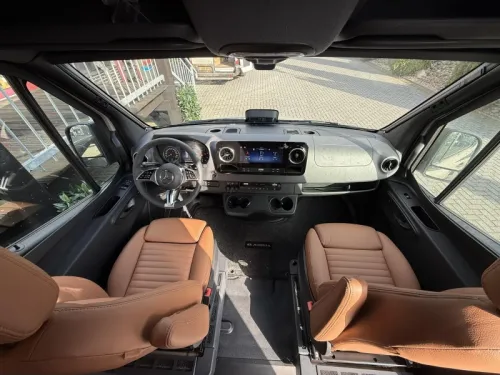 Adria Supertwin 700 SGX 4x4 - Pop-up pop-top roof  photo: 10