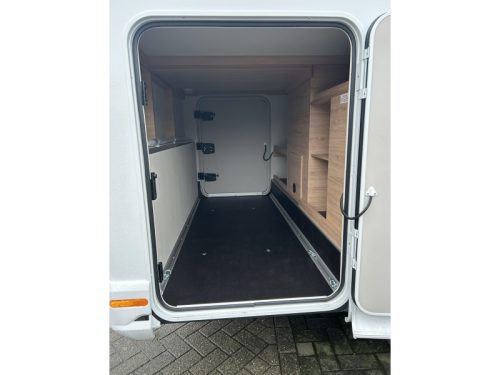 Knaus L!ve Ti 650 MEG Single beds  photo: 13