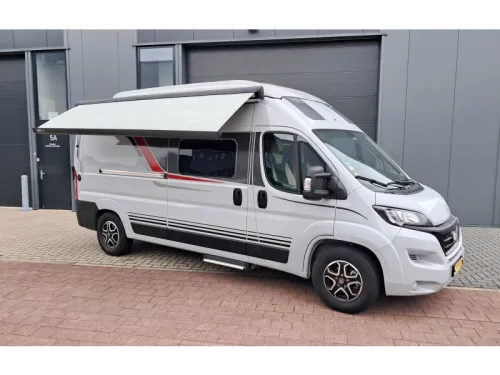 B&uuml;rstner Campeo Active C 600 Automatik / Aufstelldach  Foto: 11
