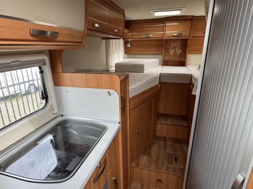 Hymer Van 520 S Single beds space wonder photo: 3