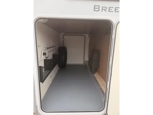 LMC Breezer V 646 G Fiat 130HP Single beds  photo: 15