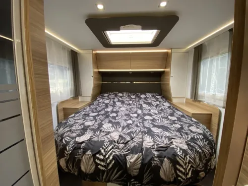 Adria Sonic Plus 700 DC Automatic | Roof air conditioning Level  photo: 16