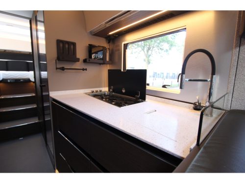 Adria Supersonic 890 LL Einzelbetten + Hubdach  Foto: 31