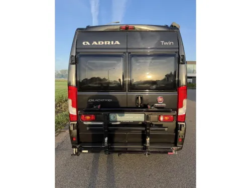 Adria Twin Supreme 640 SGX Lithium, inversor, Solar foto: 28