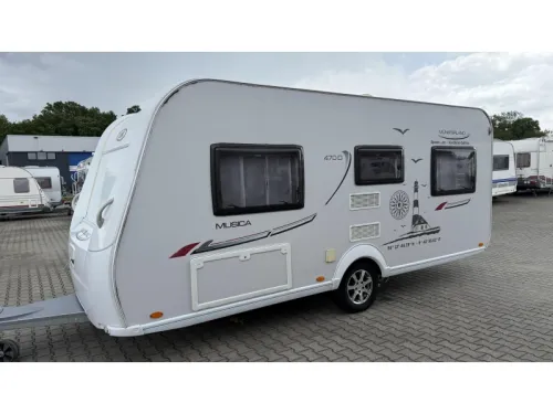 LMC Musica 470 D French bed dinette toilet  photo: 15