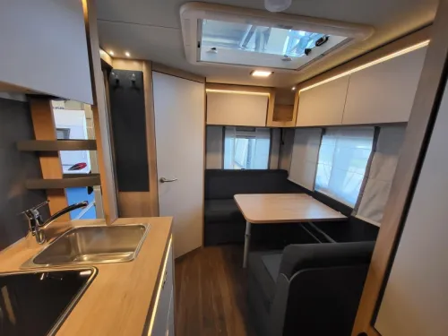 Knaus Sport 400 QD free mover photo: 7