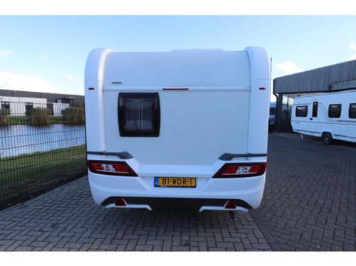 Hobby De Luxe 400 SFE Mover / Awning photo: 2