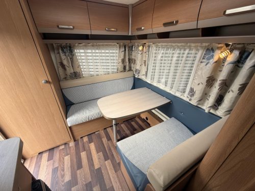 Knaus Sport 420 QD FESTBETT SITZGRUPPE VORZELT  Foto: 18