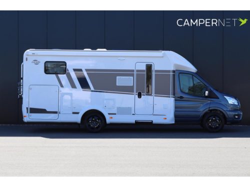 Carado T447 Edition 26 165 PS Automatik | L&auml;ngsbetten | Markise | Hubbett | Separate Dusche | Fahrradtr&auml;ger | 12'' Ford Multimediasystem Foto: 3