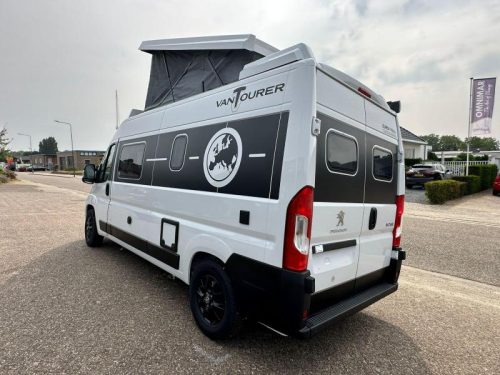 VANTourer 600 D 6 berths&pop-top roof&pop-top roof  photo: 14