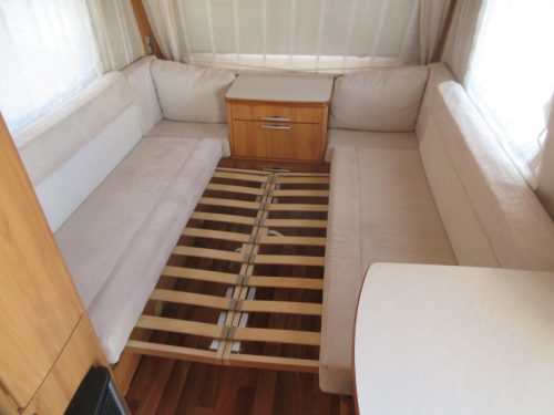 Eriba Nova GL 390 COMPACT WITH REAR KITCHEN photo: 3
