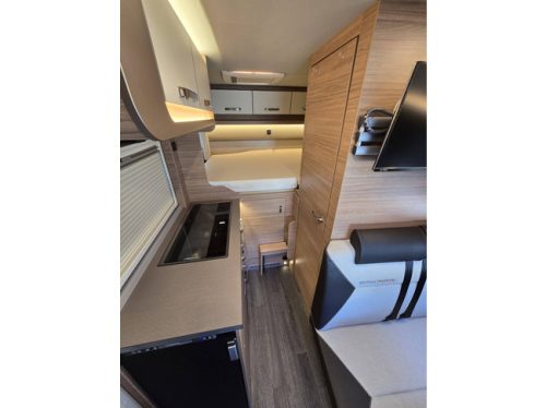 Weinsberg X-CURSION 500 MQ EDITION PEPPER 150 HP AUTOMATIC ONLY 12,142 KM!! APPLE CAR PLAY ANDROID AUTO ADAPTIVE CC TV + SATELLITE SEAT HEATING SWIVEL SEATS photo: 13
