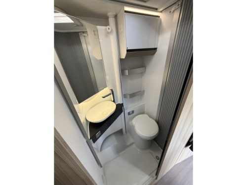 Adria Compact SL - Lits jumeaux photo : 17