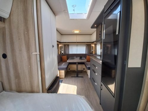 Hobby De Luxe 460 UFE 1500kg Foto: 6