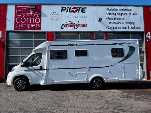 Pilote P 740 C Queensbed, Camper photo: 1